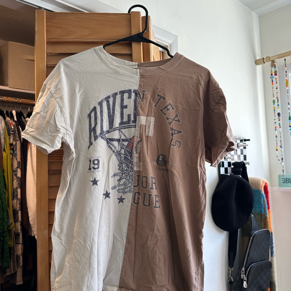 Hollister graphic tee M